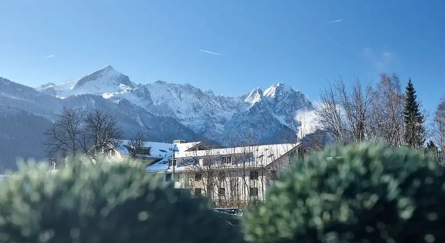 Apartment in Garmisch-partenkirchen, Reservar Apartamento Hotéis em Garmisch-Partenkirchen com estacionamento, perto de Wankbahn, Estacionamento