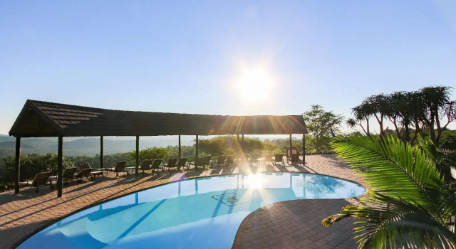 Zulu Nyala Game Lodge, Забронировать Отель Отели Hluhluwe Imfolozi Park с бассейном, Бассейн