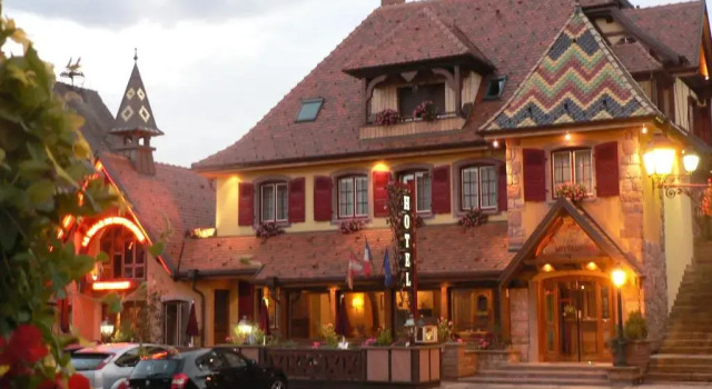 Hôtel Le Mittelwihr, Забронировать Отель Отели Alsace Wine Route с парковкой, Парковка