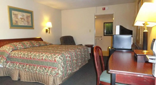 Номер Standard Red Carpet Inn