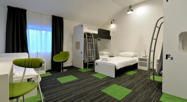 Кровать в общем номере Hostel 365 For U