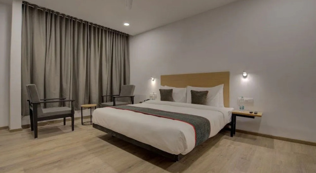OYO Townhouse 114 Eureka Grand
