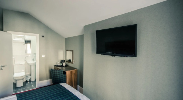 Royal West End Hotel