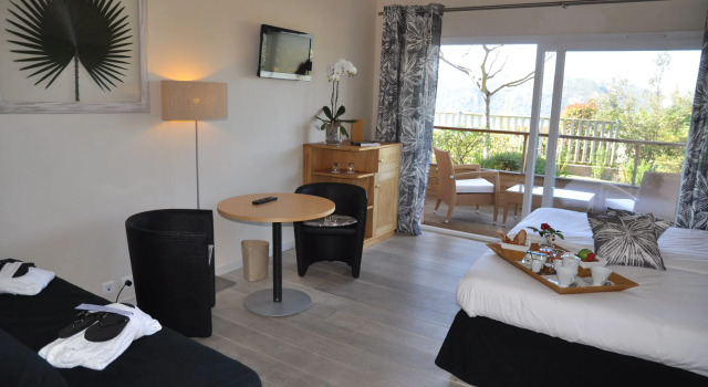 Alivi Di Santa Giulia, Varaa Hotelli Porto-Vecchio 