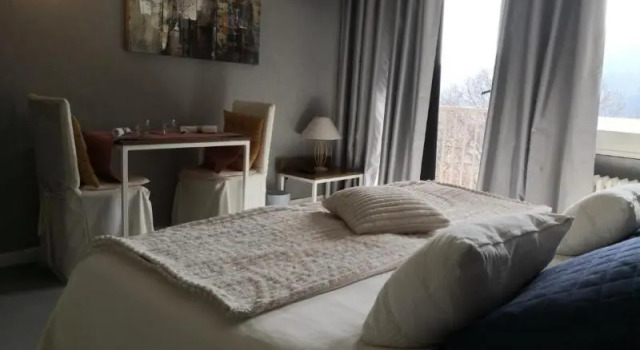 Logis Hotel Le Tanargue, Prenota Hotel Hotel a Alvernia con parcheggio, Parcheggio