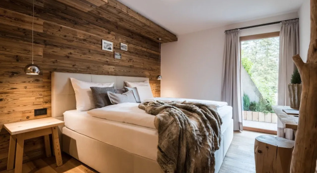 Les Dolomites Mountain Lodges