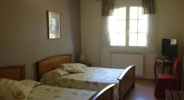 Logis du Comte, Rezerwuj Hotel Suze-la-Rousse Drôme Provençale