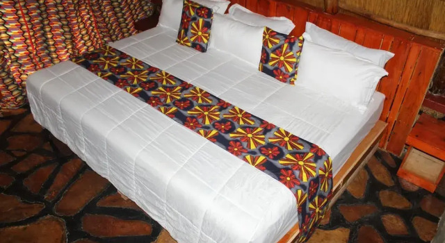 Коттедж Highway 24 Lounge Masaka