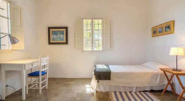 10-guest Beachfront Villa in Mallorca, Rezerwuj Willa Hotele w Majorka z parkingiem, Parking