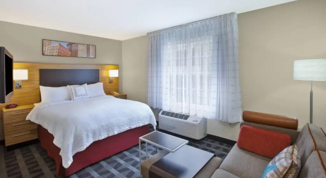 Двухместная студия TownePlace Suites by Marriott Brookfield