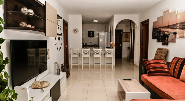 "NEW" Sunny 2 Bedroom Apartment in Costa Adeje, Prenota Appartamento Hotel a Tenerife con piscina, Piscina