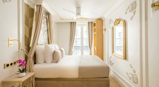 Апартаменты Merveil Luxury Suites - Rougemont I-II-III