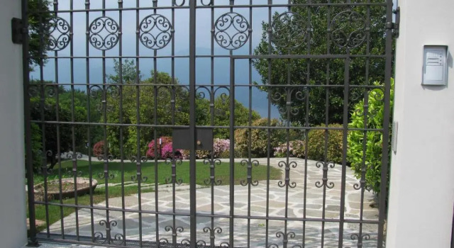 Коттедж с 2 комнатами с видом на озеро Casa Belvedere Stresa