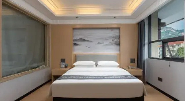 Люкс Deluxe Starway Hotel (Wuyishan Tourist Resort)