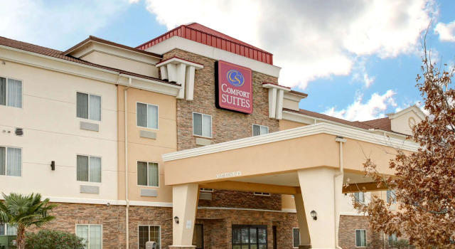 Comfort Suites, Buchen Sie Hotel Bastrop Texas Hill Country