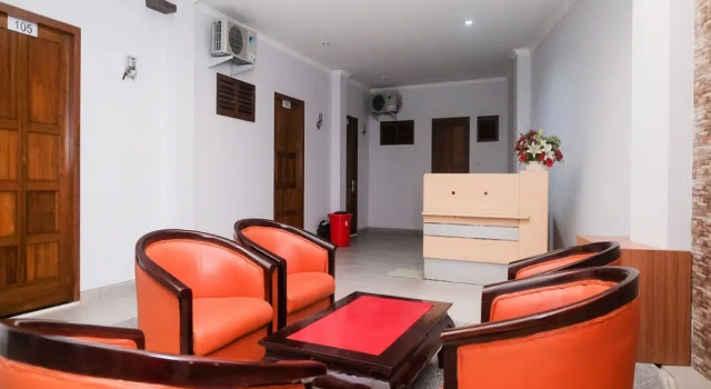 Urbanview Syariah Loji Arum Stasiun Klaten by RedDoorz, Book Hotel Klaten Central Java