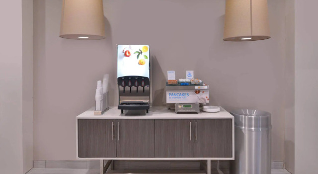 Holiday Inn Express & Suites Houston E - Pasadena by IHG