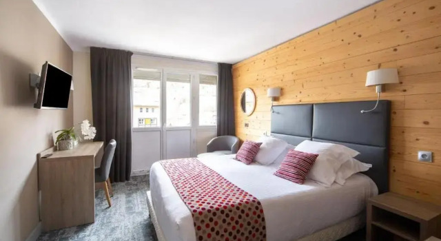 Двухместный номер Standard с видом на горы Hotel Vauban Briançon Serre Chevalier