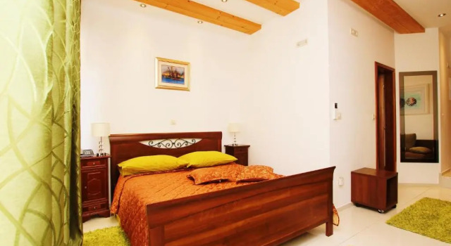 Номер Comfort Villa Kampanel