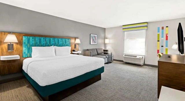 Номер Standard Hampton Inn & Suites Canton