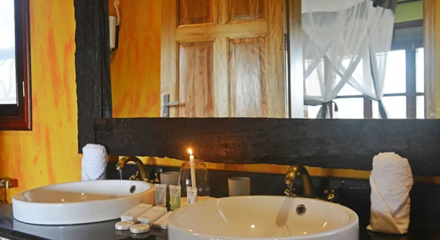 Одноместный номер Deluxe с балконом и с видом на парк Buffalo Safari Lodge