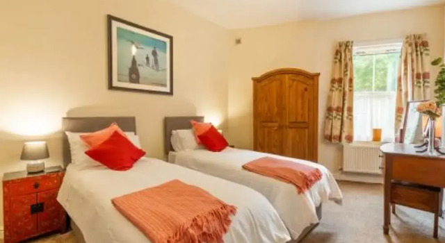 Host Stay Coastal Retreat