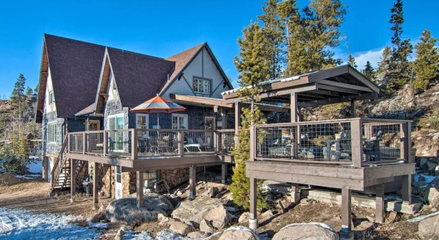 Коттедж Outdoor Kitchen & Swim Spa: 1-acre Grand Lake Home
