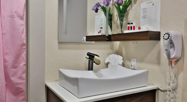 Люкс Baymont by Wyndham Medicine Hat