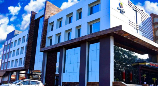 Comfort Inn Lakhimpur, Забронировать Отель Лакхимпур штат Уттар-Прадеш