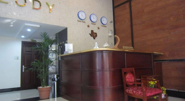 Melody Viet Hotel, Забронировать Отель Отели Хошимина с парковкой, рядом с CGV Cinema CT Plaza, Парковка