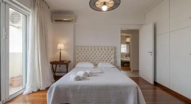 A Deluxe 3Bdr Apartment In Glyfada With Sea View, Забронировать Апартаменты/квартира Глифада Афины