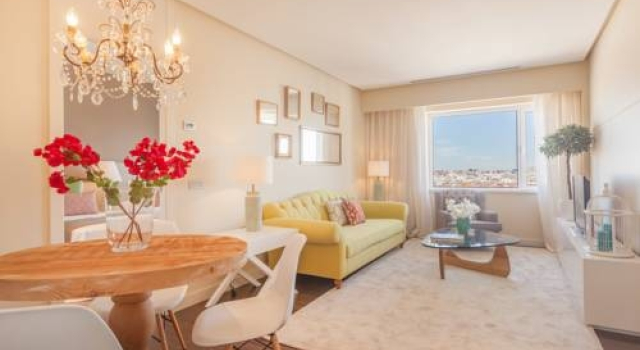 Spain Select Torre de Madrid Apartments, Забронировать Апартаменты/квартира Отели Мадрида с бассейном, рядом с Обитель Девы Марии дель-Пуэрто, Бассейн