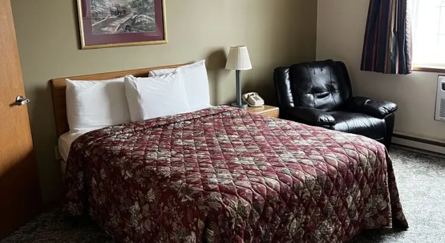 Двухместный номер Standard Budget Host Inn & Suites