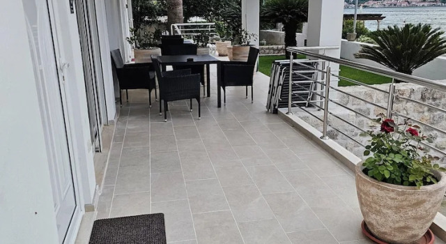 Апартаменты Superior c 1 комнатой с видом на море Waterfront Apartment Petrovina