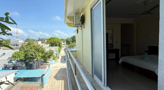 Noah Private Beach House, Забронировать Гостевой дом Химмафуши Атолл Северный Мале