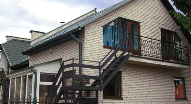 Nakvisa, Rezervovat Hotel Zarasai 