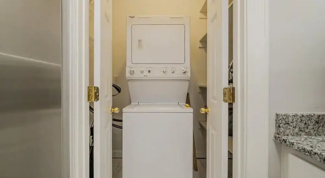 Sleek & Stylish Condo In Southpark 3 Bedroom Home by RedAwning