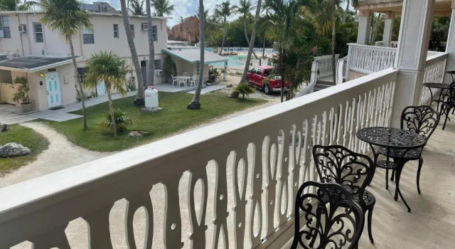 Номер Deluxe Coconut Cove Resort & Marina