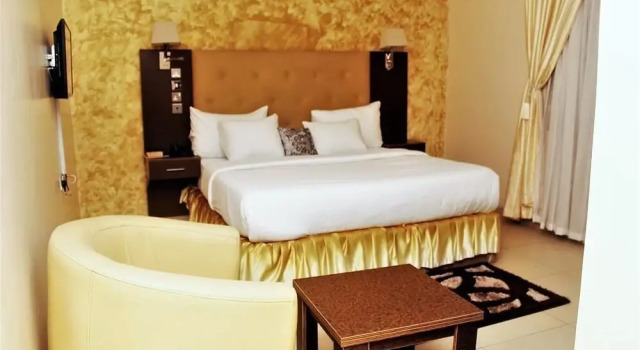 C'ron Hotels And Suites, Book Hotel Port Harcourt 