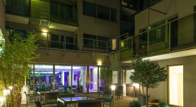 Pakat Suites