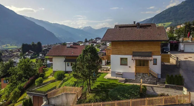 Коттедж Classic Beautiful holiday home in a stunning location with sauna