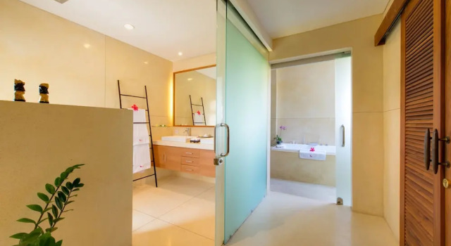 Spacious Luxury 4 Br in Centre Seminyak, Rezervovat Vila Vily v Bali, Vila