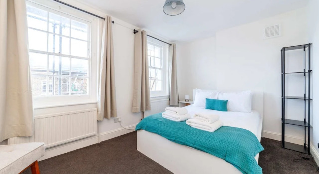 Period Victorian Abode In Idyllic Kings Cross, Забронировать Отель Лондон Большой Лондон, рядом с Музей сирот
