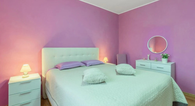 Stunning Home in Fazana With Wifi and 2 Bedrooms, Prenota Hotel Hotel a Valbandon con piscina, Piscina