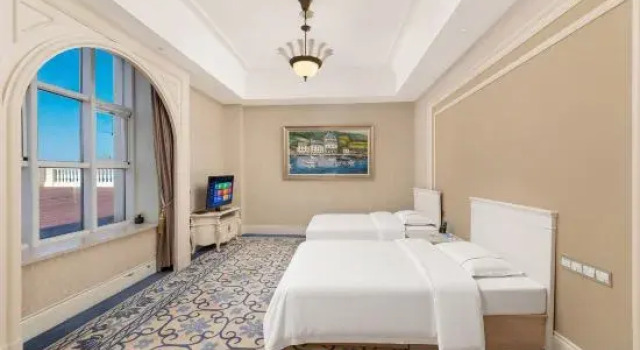 Люкс Executive Blue Sky Hotel Yantai