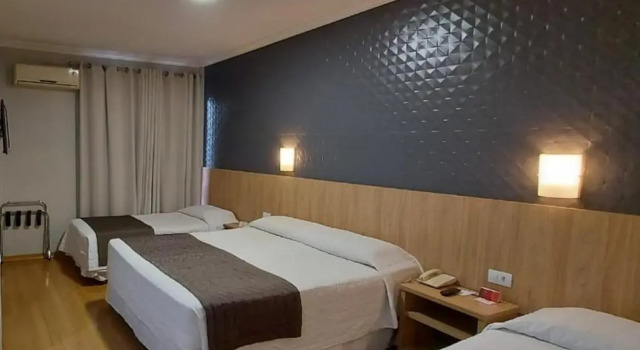 Четырёхместный номер Luxury Hotel Rafain Centro