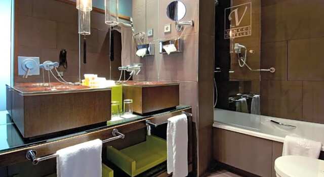 Люкс Soho Отель Vincci Soho