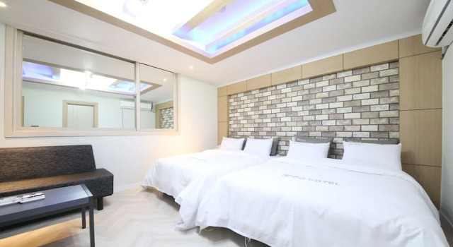 Четырёхместный номер Standard Eco Hotel