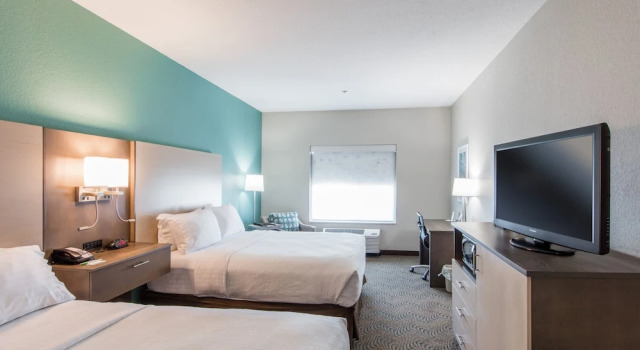 Четырёхместный люкс Holiday Inn & Suites Lake City by IHG