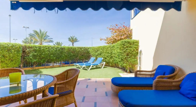 Коттедж с 2 комнатами Meloneras Bay Suites
